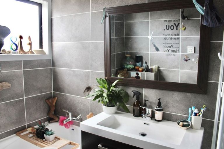 Photo of property in 44 Ajax Street, Milton, 9220