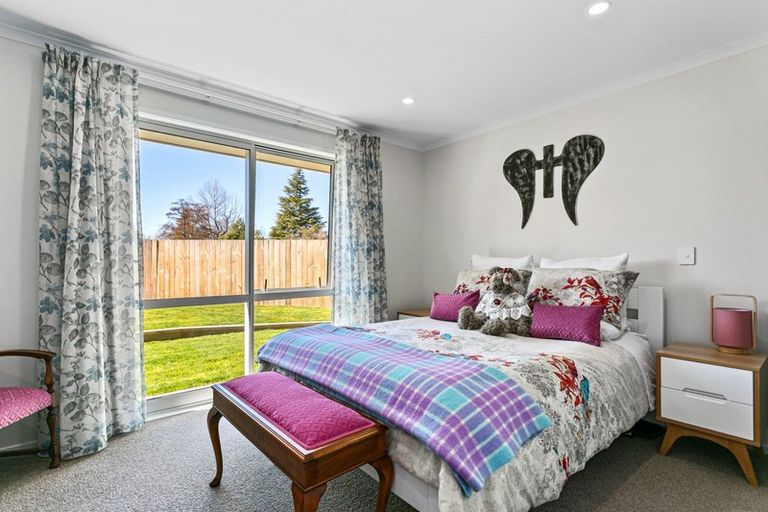 Photo of property in 13 Ngahana Place, Turangi, 3334