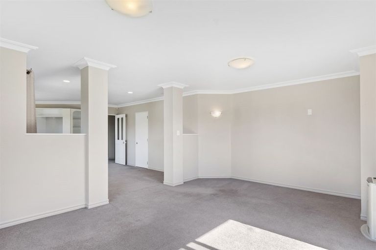 Photo of property in 1 Rosberg Place, Mount Maunganui, 3116