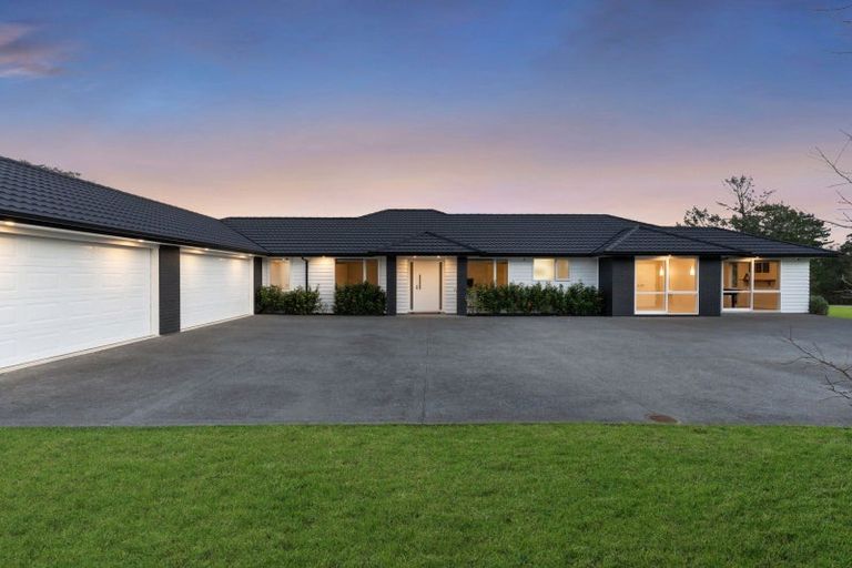 Photo of property in 43e Terry Smyth Drive, Kumeu, 0892