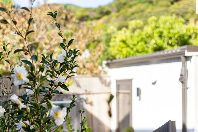 Photo of property in 4/323 Riverside Drive, Waterloo, Lower Hutt, 5011