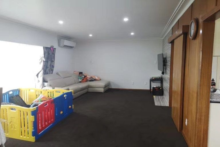 Photo of property in 33 Coronation Road, Hillcrest, Auckland, 0627