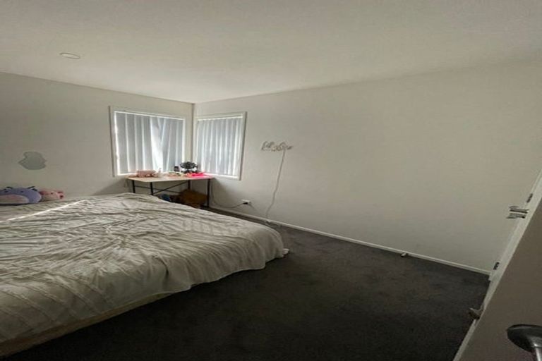 Photo of property in 13 Rere Close, Takanini, 2112