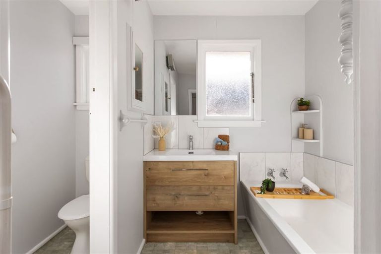 Photo of property in 4 Vardon Crescent, Shirley, Christchurch, 8061