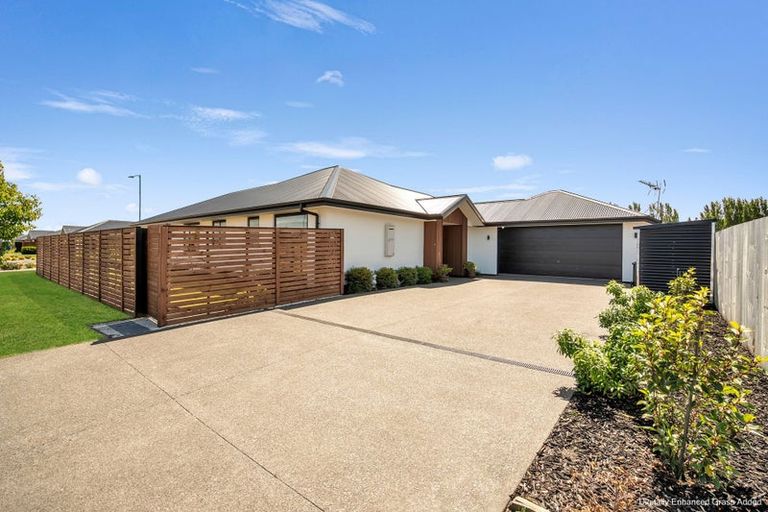 Photo of property in 35 Mcquillan Avenue, Woodend, 7610