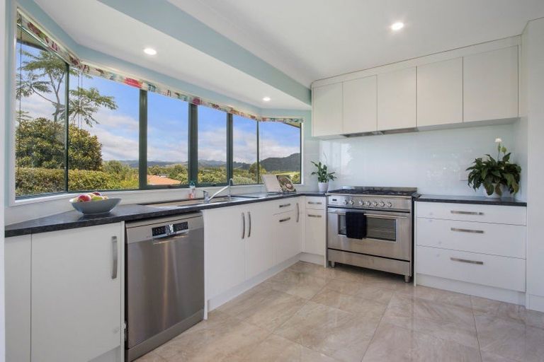 Photo of property in 233 Tanners Point Road, Tanners Point, Katikati, 3177