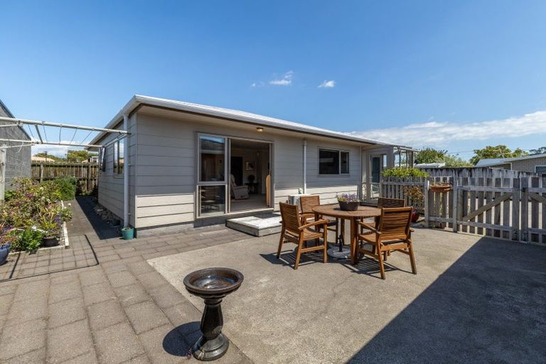 Photo of property in 10a Oriental Street, Welbourn, New Plymouth, 4312