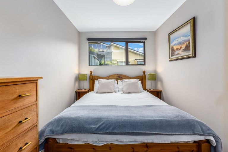 Photo of property in 34 Exploration Way, Whitby, Porirua, 5024