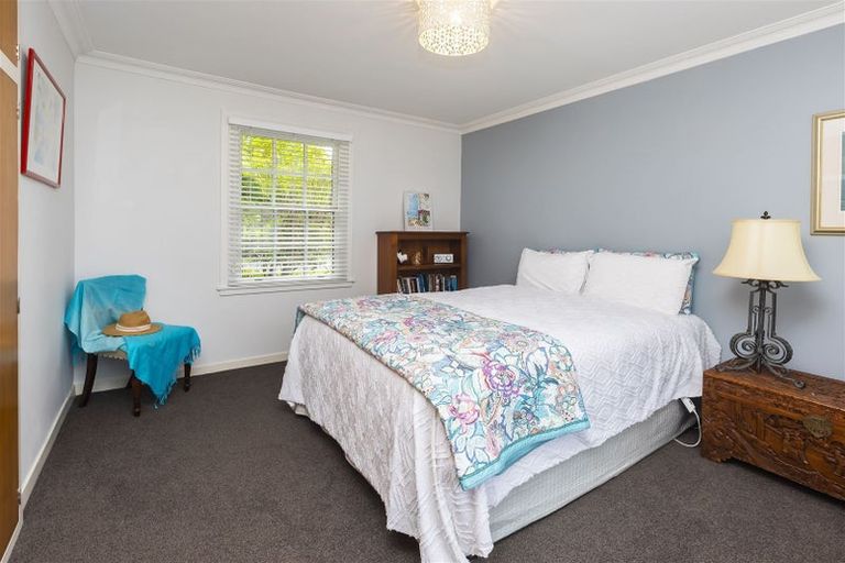 Photo of property in 6 Tuirau Place, Ilam, Christchurch, 8041