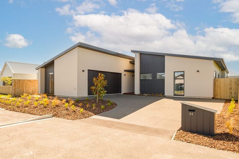 Photo of property in 11 Baker Estate Lane, Halswell, Christchurch, 8025