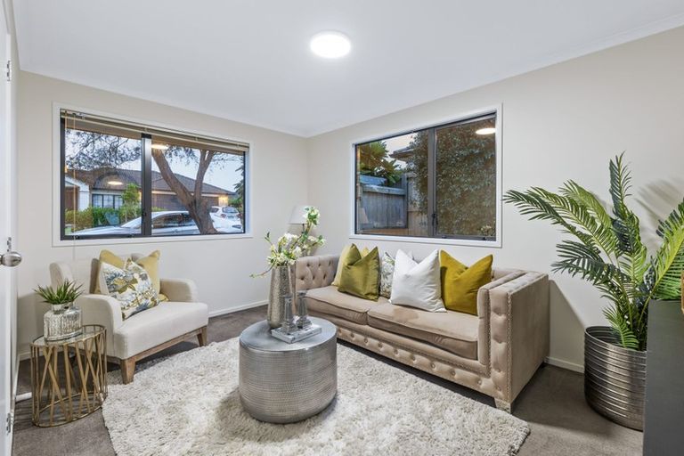 Photo of property in 4 Kippure Close, East Tamaki, Auckland, 2013