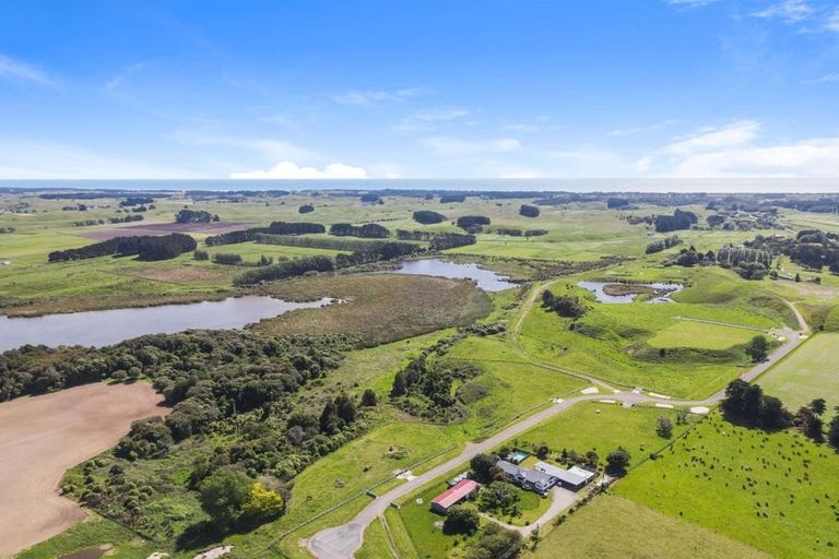 Photo of property in 49 Whio Grove, Hokio Beach, 5571