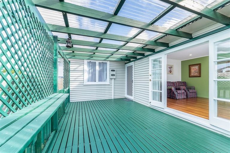 Photo of property in 209 Sturges Road, Henderson, Auckland, 0612