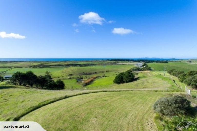 Photo of property in 87 Blue Horizon Road, Whangarei Heads, Whangarei, 0174