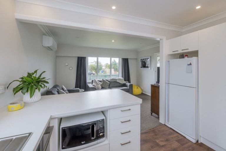 Photo of property in 19 Hannan Street, Levin, 5510