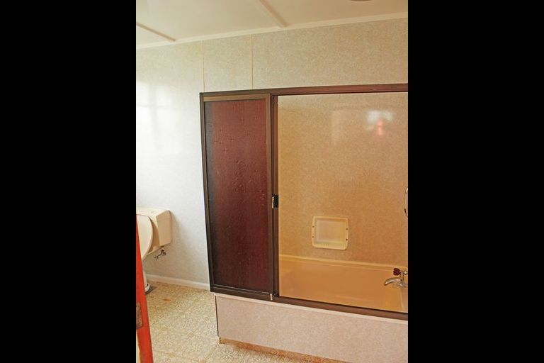 Photo of property in 15 Kent Street, Oamaru North, Oamaru, 9400