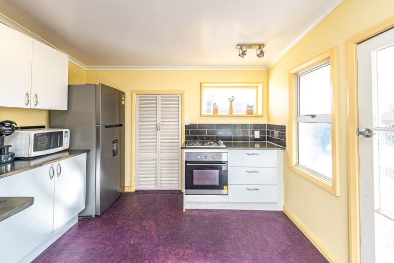 Photo of property in 22 Cambridge Street, Gonville, Whanganui, 4501