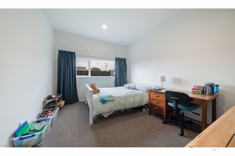 Photo of property in 70-70a High Street, Kensington, Timaru, 7910