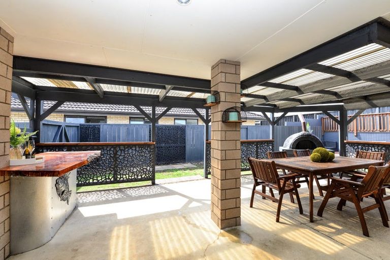 Photo of property in 11 Te Ironui Place, Huntington, Hamilton, 3210