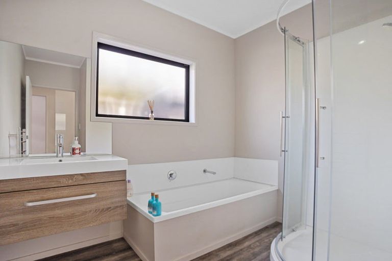 Photo of property in 72 Lund Road, Aongatete, Katikati, 3178