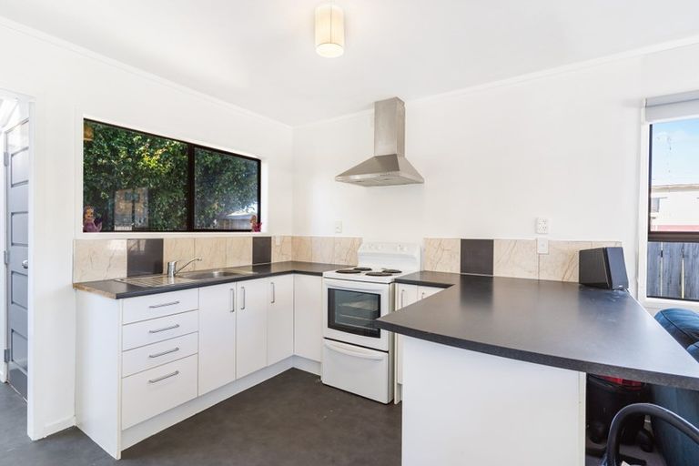 Photo of property in 1/11 Ranui Station Road, Ranui, Auckland, 0612