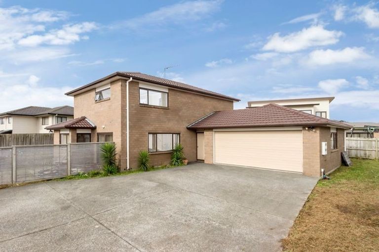 Photo of property in 71 Keri Vista Rise, Papakura, 2110