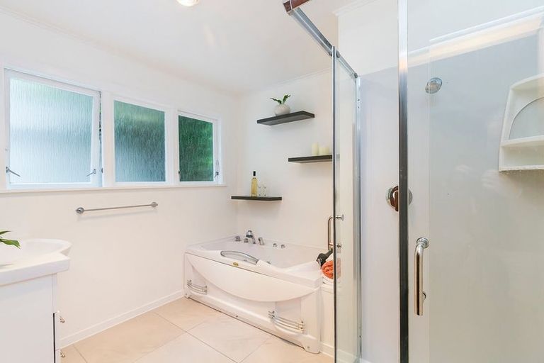 Photo of property in 4 Denbigh Way, Wilton, Wellington, 6012