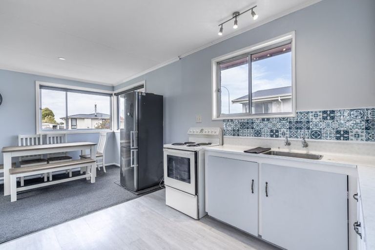 Photo of property in 24 Argyle Street, Kew, Invercargill, 9812