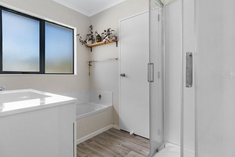 Photo of property in 16 Aaron Place, Brookfield, Tauranga, 3110