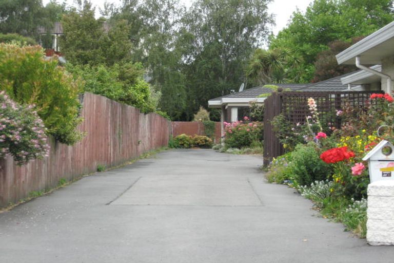 Photo of property in 2/14 Clonbern Place, Upper Riccarton, Christchurch, 8041