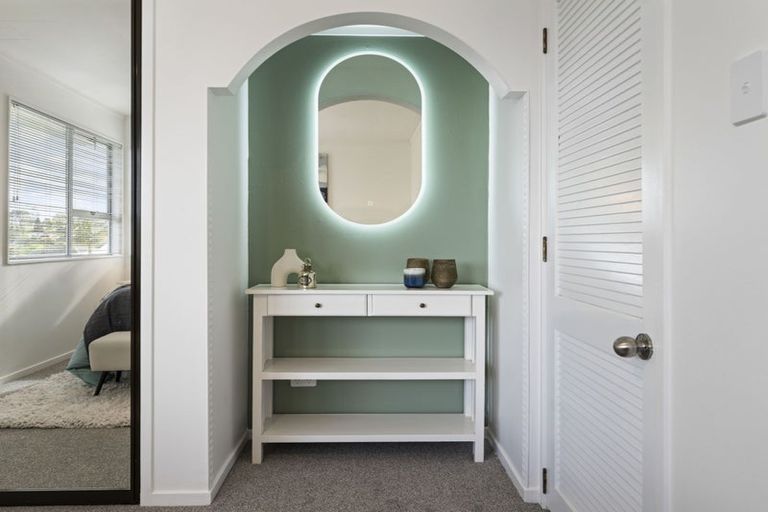 Photo of property in 5 Gallony Avenue, Massey, Auckland, 0614