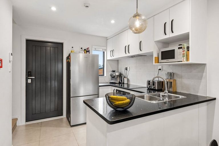 Photo of property in Rf202b, 17/18 Hewlett Road, Massey, Auckland, 0614