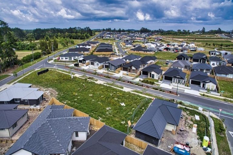 Photo of property in 103 Schoolside Road, Kumeu, 0810