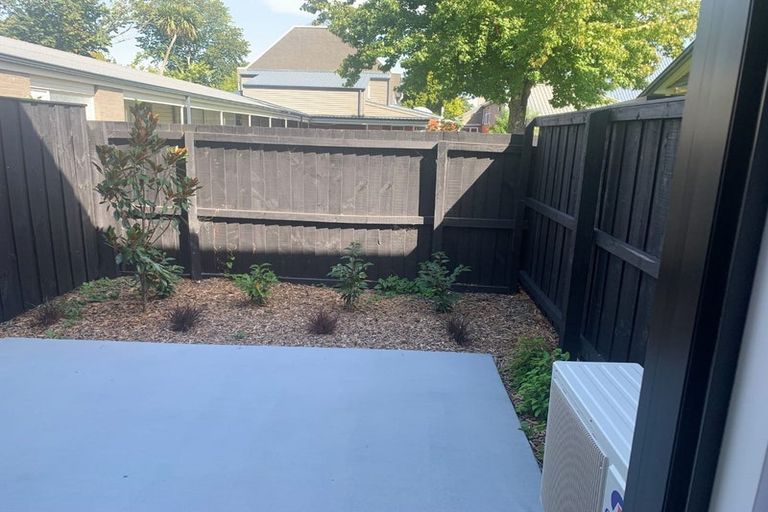 Photo of property in 2/12 New Brighton Road, Shirley, Christchurch, 8061