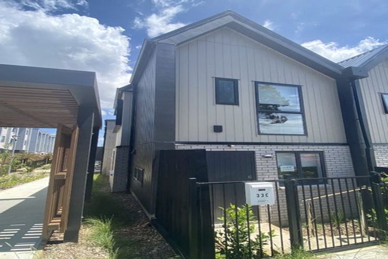 Photo of property in 33c Matipo Road, Te Atatu Peninsula, Auckland, 0610