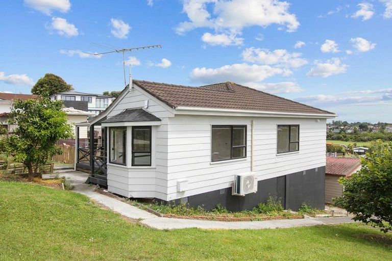 Photo of property in 46 Peverill Crescent, Papatoetoe, Auckland, 2025