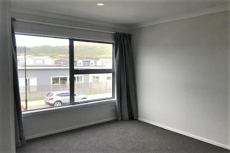 Photo of property in 12 Taiko Place, Kenepuru, Porirua, 5022