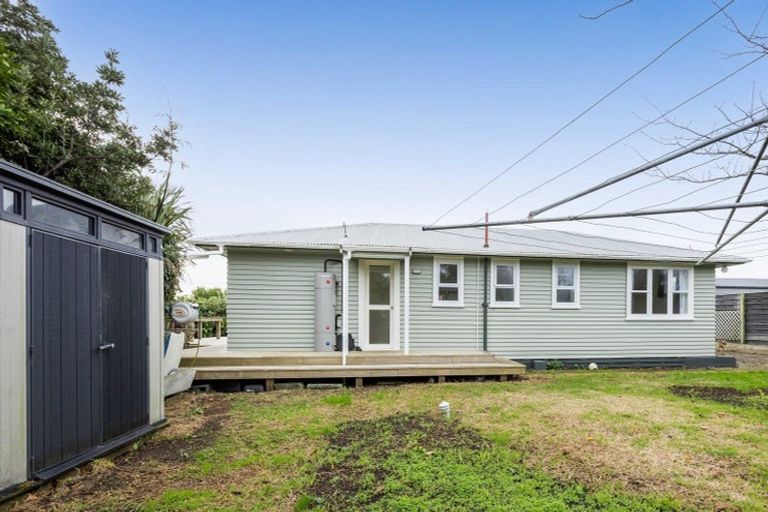 Photo of property in 5 Kepa Street, Ohawe, Hawera, 4671