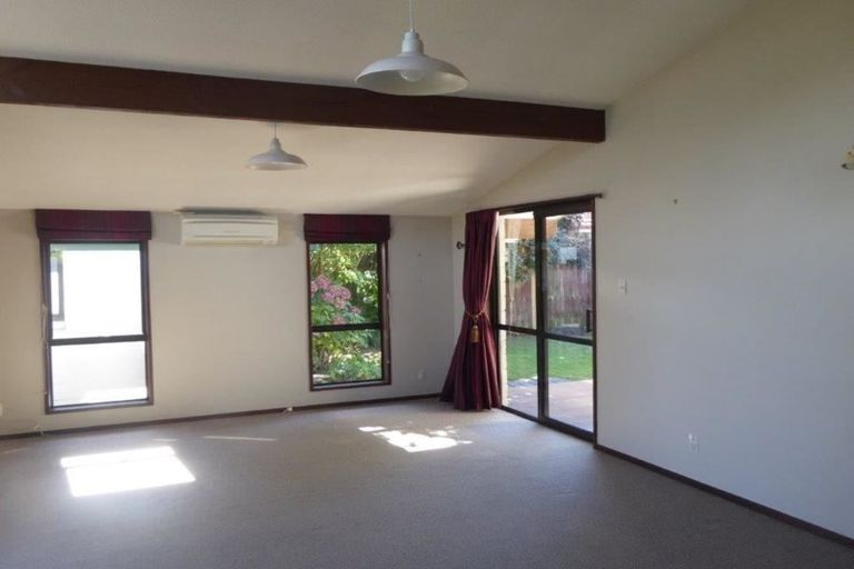 Photo of property in 9 Mulberry Place, Redwood, Christchurch, 8051