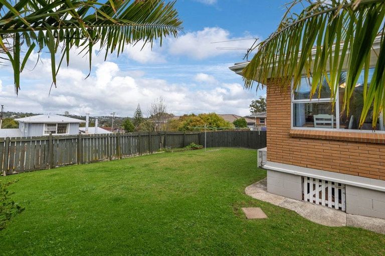 Photo of property in 5/9 Manuka Road, Bayview, Auckland, 0629