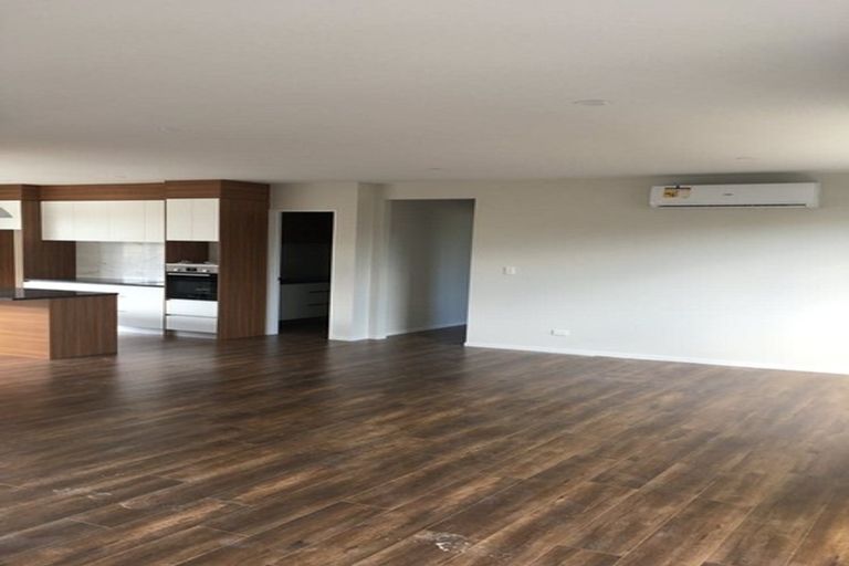 Photo of property in 10 Hapukupuku Avenue, Beachlands, Auckland, 2018