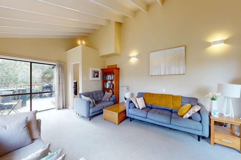 Photo of property in 51 David Crescent, Karori, Wellington, 6012