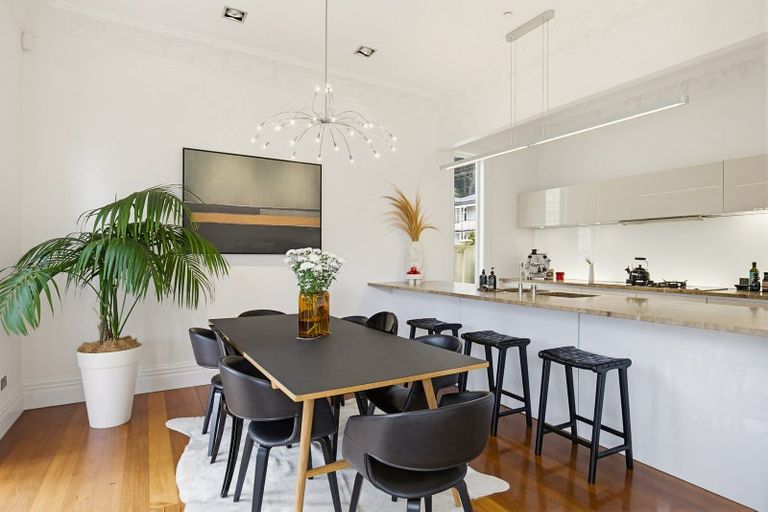 Photo of property in 117 Pirie Street, Mount Victoria, Wellington, 6011