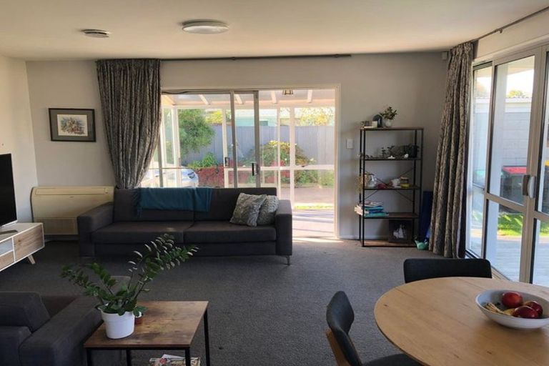 Photo of property in 2/461 Halswell Road, Halswell, Christchurch, 8025