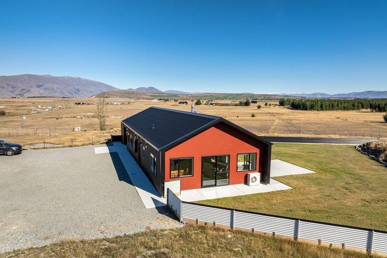 Photo of property in 39 Ben Ohau Road, Ben Ohau, Twizel, 7999