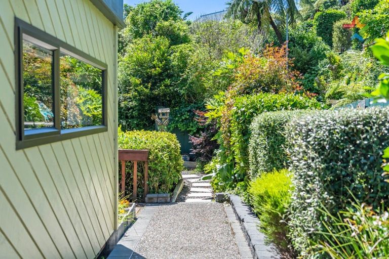 Photo of property in 25b City View Grove, Harbour View, Lower Hutt, 5010