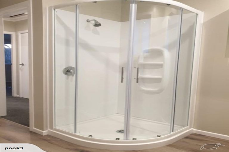 Photo of property in 1/12 Poplar Grove, Ebdentown, Upper Hutt, 5018