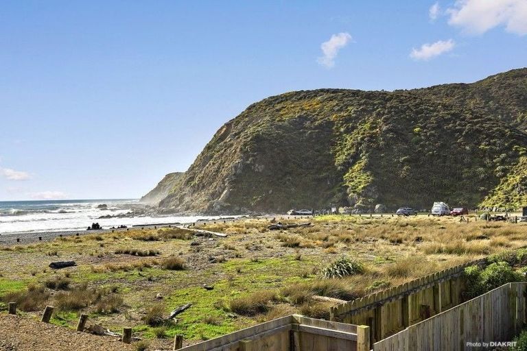 Photo of property in 1084 Makara Road, Makara Beach, Karori, 6972