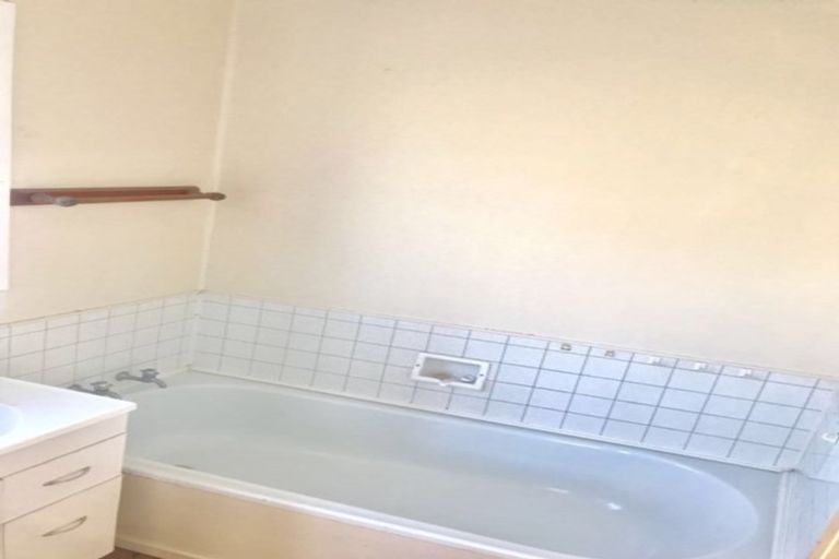 Photo of property in 69 Metcalfe Road, Ranui, Auckland, 0612