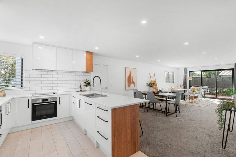 Photo of property in 37d Centennial Avenue, Riccarton, Christchurch, 8041